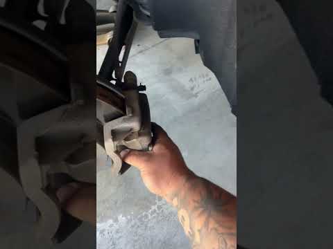 2015 Cadillac cts rear brakes replacement #cadillac