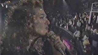 Celine Dion -  Le monde est Stone