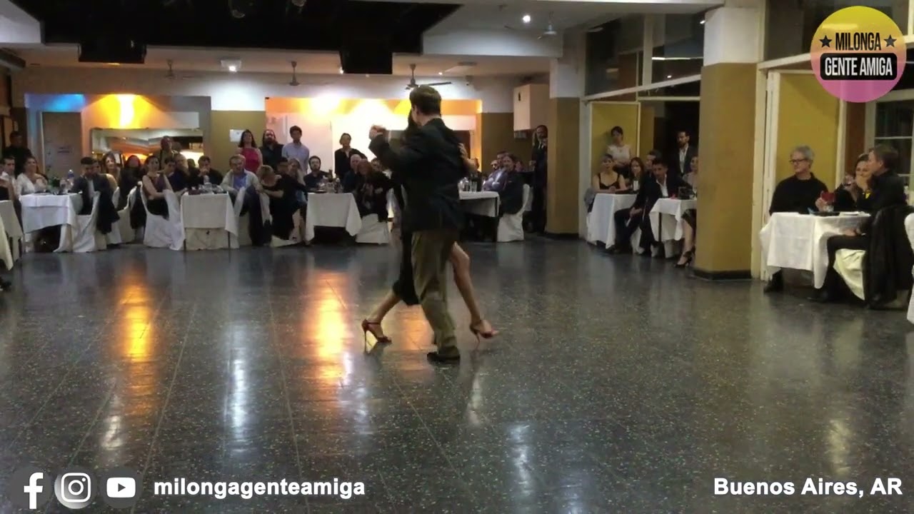 Natacha Poberaj y Vladimir Khorev  - Milonga Gente Amiga 2022 - (2/3)