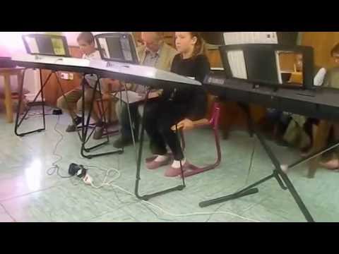 ROK ŽNIDERŠIČ LEPO MI POJE ČRNI KOS