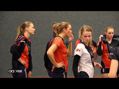 Dames Krekkers grijpen overal naast