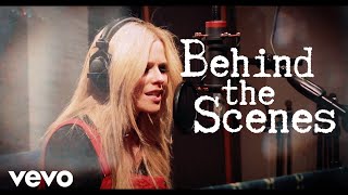 Avril Lavigne - Breakaway (Behind The Scenes)