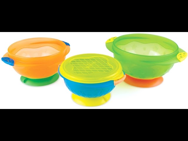 Vídeo relacionado con Munchkin Stay Put Baby Suction Bowl Set| Baby Bowls for Weaning| Baby Feeding Suction Dish Pack| for Babies & Toddlers 6 Months+|BPA Free Weaning Set for Babies| Microwave/Dishwasher Safe | 3 Pack