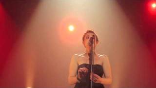 Camélia Jordana &quot;Je Pars&quot; @ Trianon à Paris