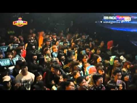 130417 MC #2 Amber and Eunjung Interview with BTOB "Show Champion"