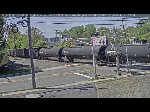 5- 11-2019 11:35 nb mix CSX 438, 577, 8873, 2346, 6418, CN 2578 CSX 3071 Q404