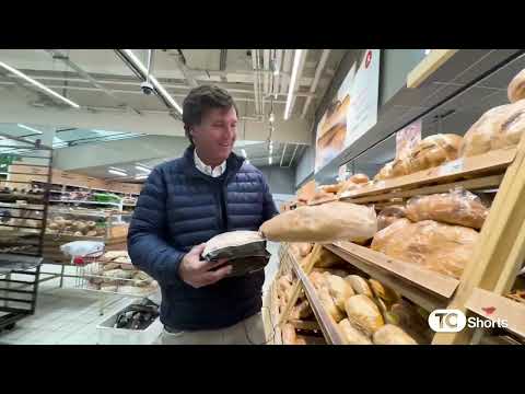 Tucker Carlson buying Groceries in Russi