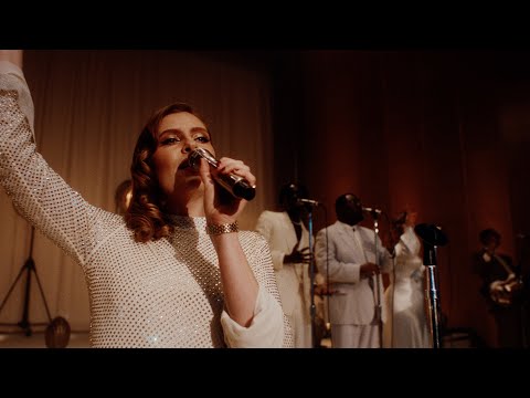 Jungle – Back on 74 [Dick Clark’s New Year’s Rockin’ Eve with Ryan Seacrest 2025]