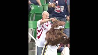 This moscots is WILD for this🙄  #shorts