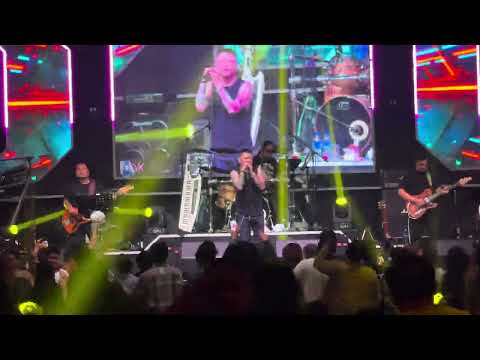 အနီးဆုံးရန်သူ -ဝေလ