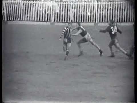 The Collingwood Player Archive: Barry 'Hooker' Harrison.
