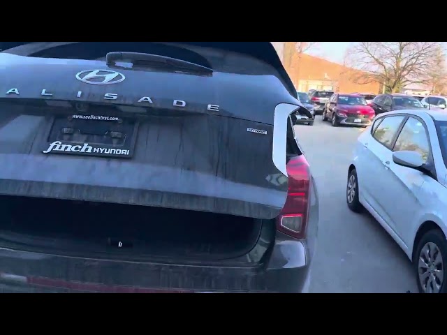 2023 Hyundai Palisade Urban 7 Passenger Heated Seats | Sunroo... in Cars & Trucks in London
