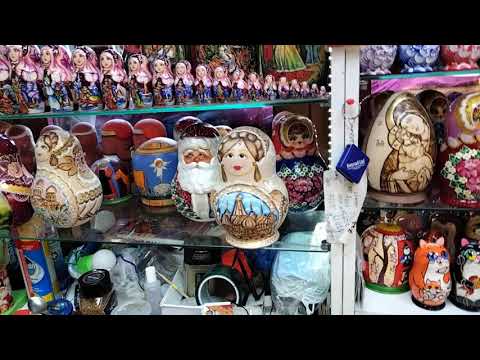 Kremlin souvenir shops