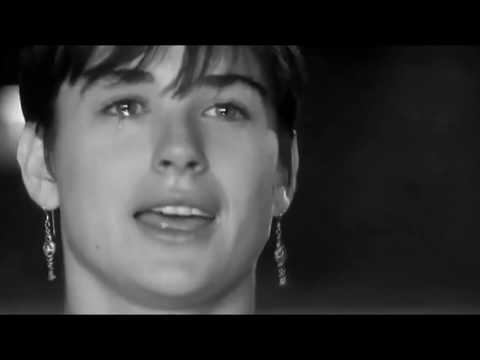 Karel Gott - Lásko má • GHOST • (Filmový klip)