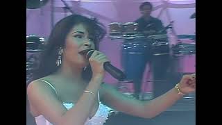 Selena - Amor Prohibido (Live Astrodome 1994) Official HD Excerpt