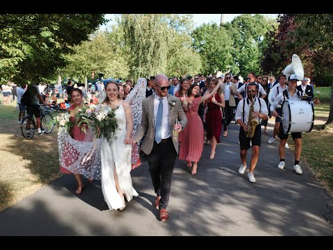 Roaming Band Wedding Parade