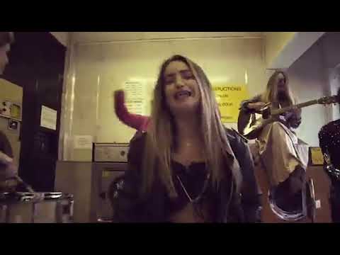 SHE Roams performing Lizzo's Juice - AliveNetwork.com