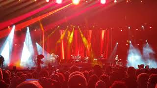 Runrig (the last dance) - Maymorning (clip) live @ Stirling Castle 17th August 2018 Highland cow!