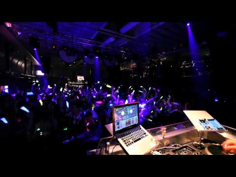 Prince Boogie  - REDBULL THRE3STYLE CH FINAL 2010 (Part1)