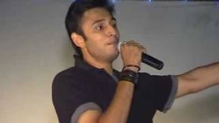 Anshul Trivedi performing 