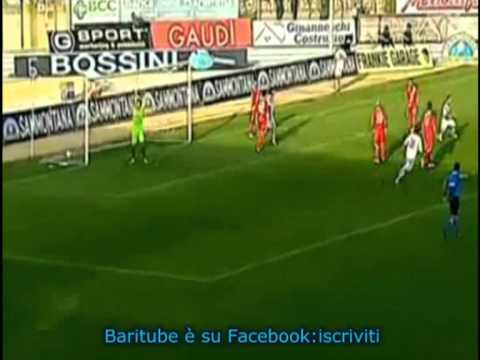 Grosseto - Bari 0-1 Caputo gol 01 11 2011.mpg