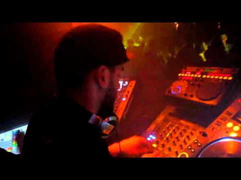 ARMAND VAN HELDEN 16.10.2010 Mach 1 Nürnberg "My My My"