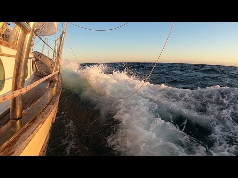 Sailing Bundaberg to Keppel Bay - Little Wing Westsail 32 Ep07