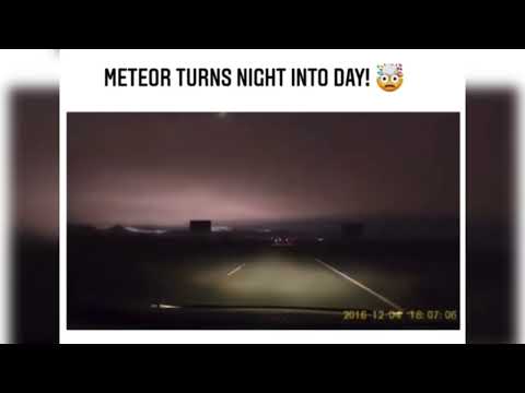 Meteor Turns Night Into Day 🤩☄️ #shorts
