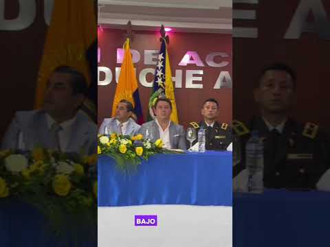 DESFILE Y SESION EN CALUMA