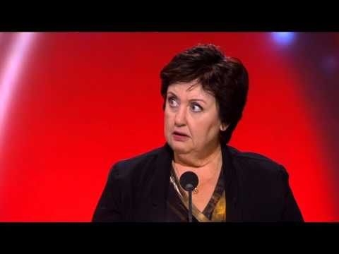 Babben Larsson tror att Anders ska fria i Tips från coachen - Parlamentet (TV4)