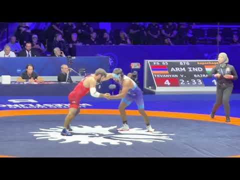 Bajrang BAJRANG (IND) df. Vazgen TEVANYAN (ARM)