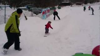 preview picture of video '2,5 latek na snowboardzie, Noe Grzybowski'