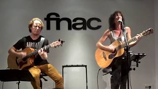 Devuélveme el aire - Neus Ferri presenta Aquí me tienes en FNAC Valencia.