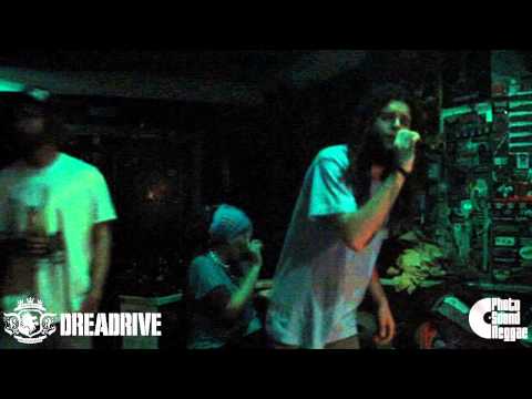 Photo Sound Reggae: Dreadrive plays Ines Pardo 'That Old Luke's Smile' (Roots&Fyah Prod) ft George P