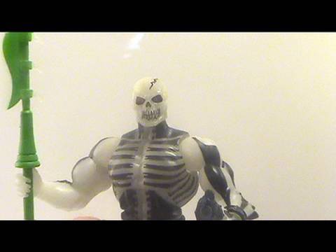 Video review of "He-man and the Masters of the Universe" Classics Reissue toy; Scareglow