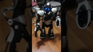 Download lagu Robosapien V2 (3rd Gen Reverse Black w Silver) mp3 Download lagu Robosapien V2 (3rd Gen Reverse Black w Silver) mp3