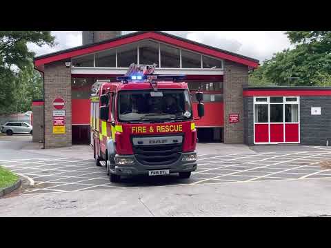 Lancashire Fire & Rescue Service - Leyland turnout.