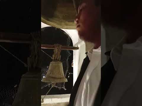 repiques de campanas en la capilla del Carmen procesion del santísimo sacramento
