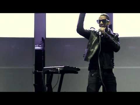 Ryan Leslie - Breathe *World Premiere* (Live in San Francisco)