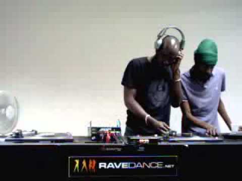 DJ Classic Mc Contrast Mc Flava D - Dubstep Show Recorded On RaveDance www.ravedance.net Part 1