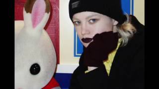 CRYSTAL CASTLES - SADIST ---AMNESTY (l)---