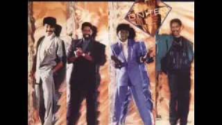 United In Love - The Commodores Lyrics