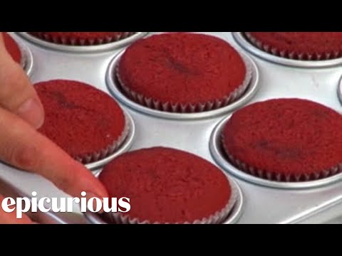 Valentine's Day Cupcakes from Magnolia Bakery: How to Make Red Velvet Cupcakes
