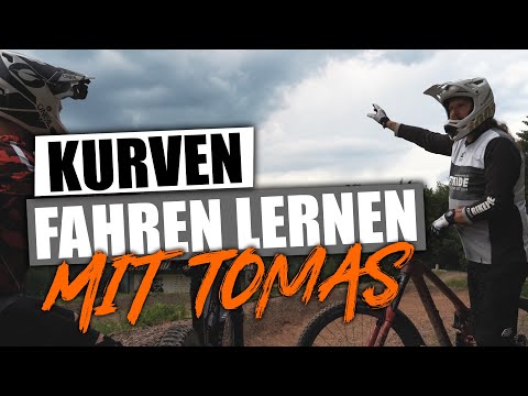 Anlieger & Kurven Fahren lernen -  Fahrtechnik Training mit Tomas FREE AND RIDE im Bikepark OE
