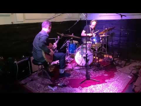 Play the Blues with Charlie Hunter and Bobby Previte   84bpm in E EXCERPT