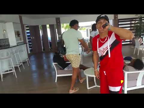 El pelotero pedro strop bailando el nah contigo tema viral de tík tok de samuel panther y Chris Ken