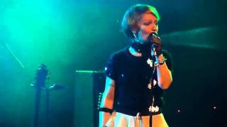 The Primitives 'Buzz Buzz Buzz' live at Glasgow Arches 20th March 2011