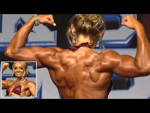 Muscular Baylee Nelson posing in 4K