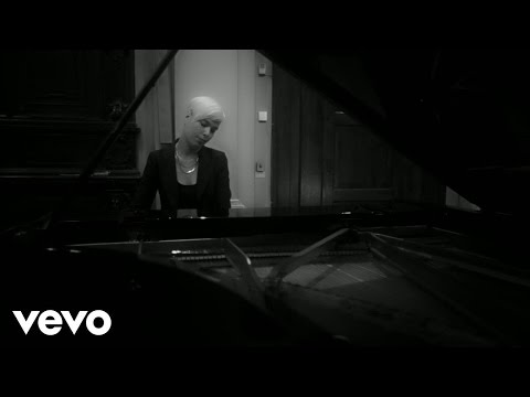 Giulia Mazzoni - Space Oddity (Videoclip)