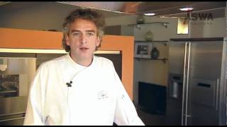 preview picture of video 'Rob van de Velde bij Aswa Keukens in Uden'
